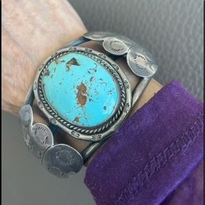 Old Exquisite Turquoise Cuff